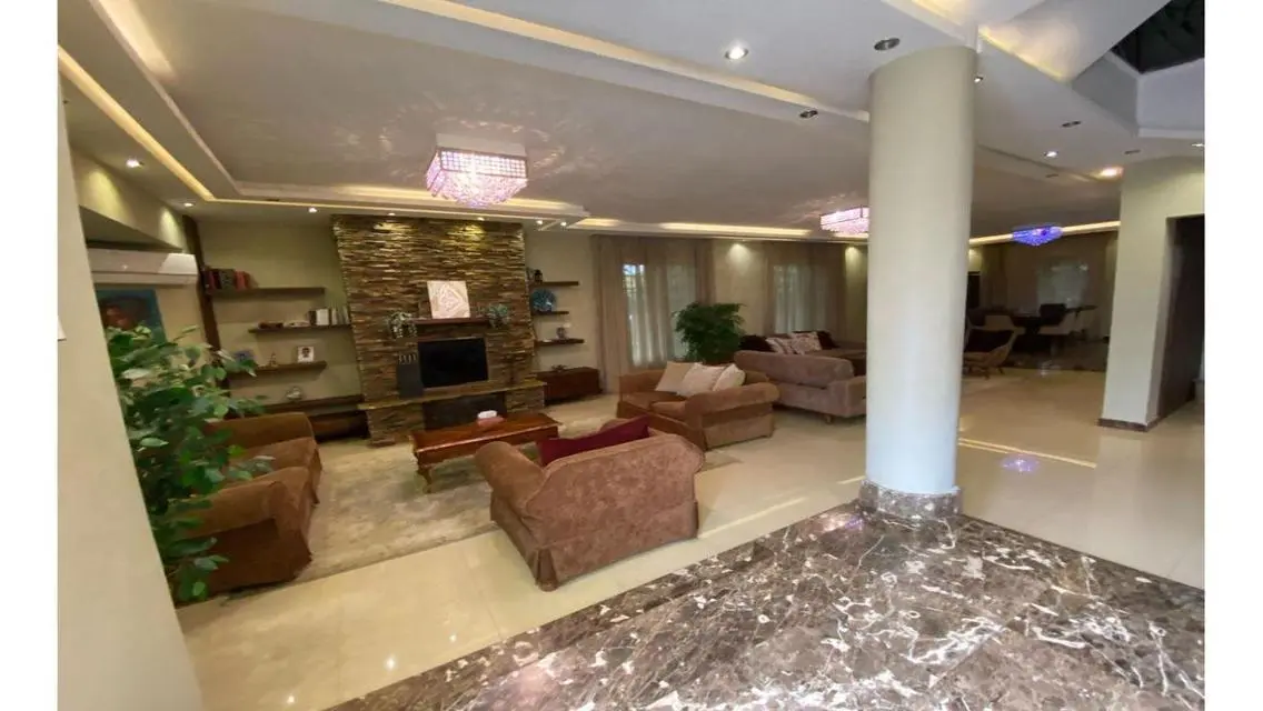 Corner Townhouse for Sale in Men Garden City