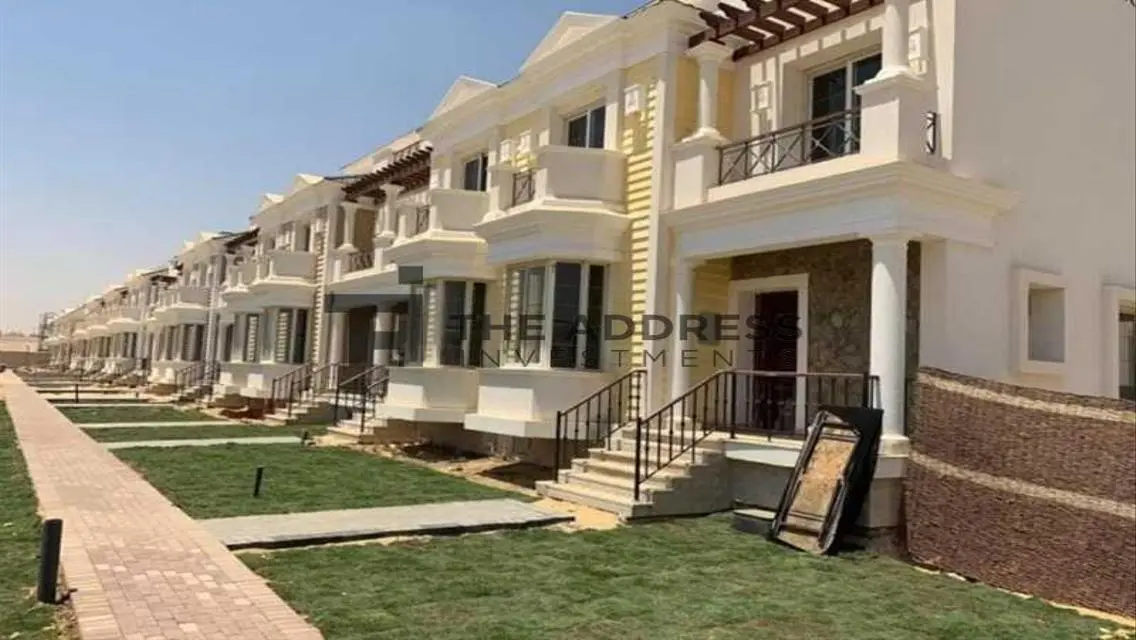 Luxury Villa for Sale in District 5, New Cairo