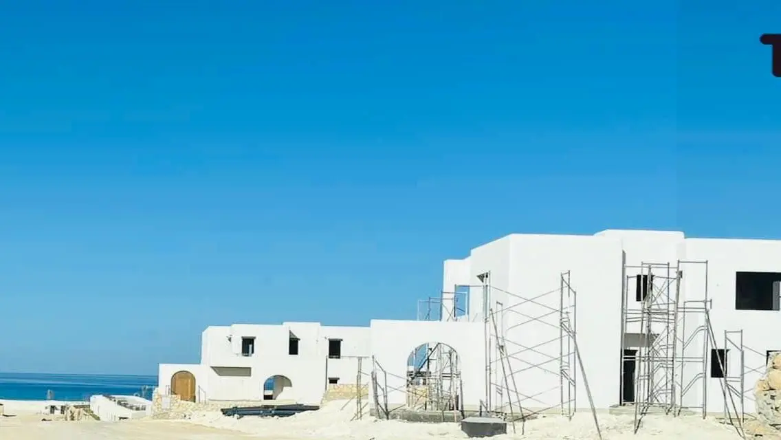 منزل أحلامك مع حديقة خاصة وشرفة