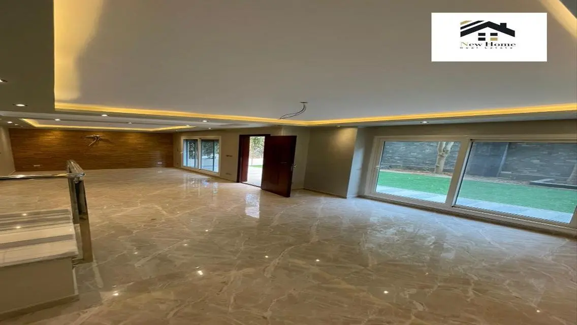Luxury Villa with Private Garden and Pool