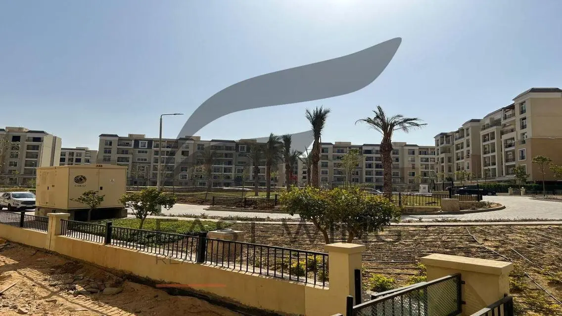 Luxurious Apartment with Garden in a Prime Location