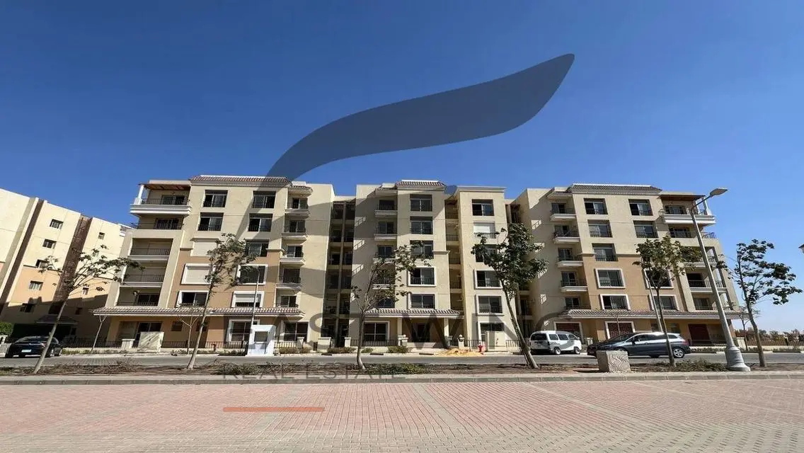 Luxurious Apartment with Garden in a Prime Location