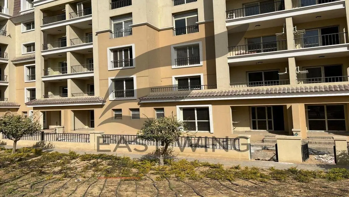 Luxurious Apartment with Garden in a Prime Location