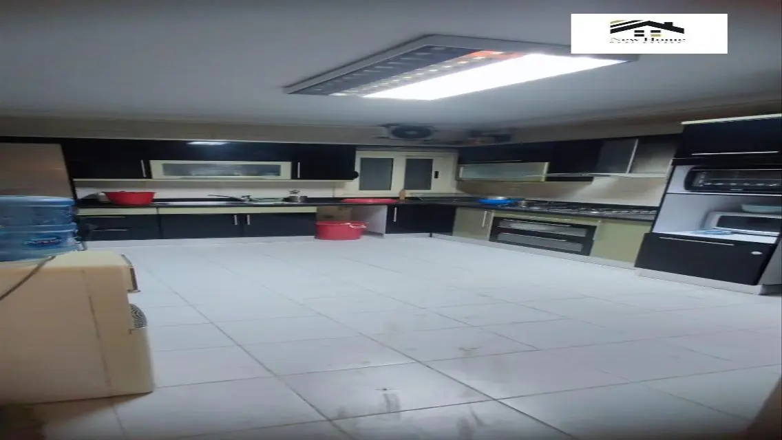 فيلا فاخرة للبيع بتصميم متميز بمميزات رائعة