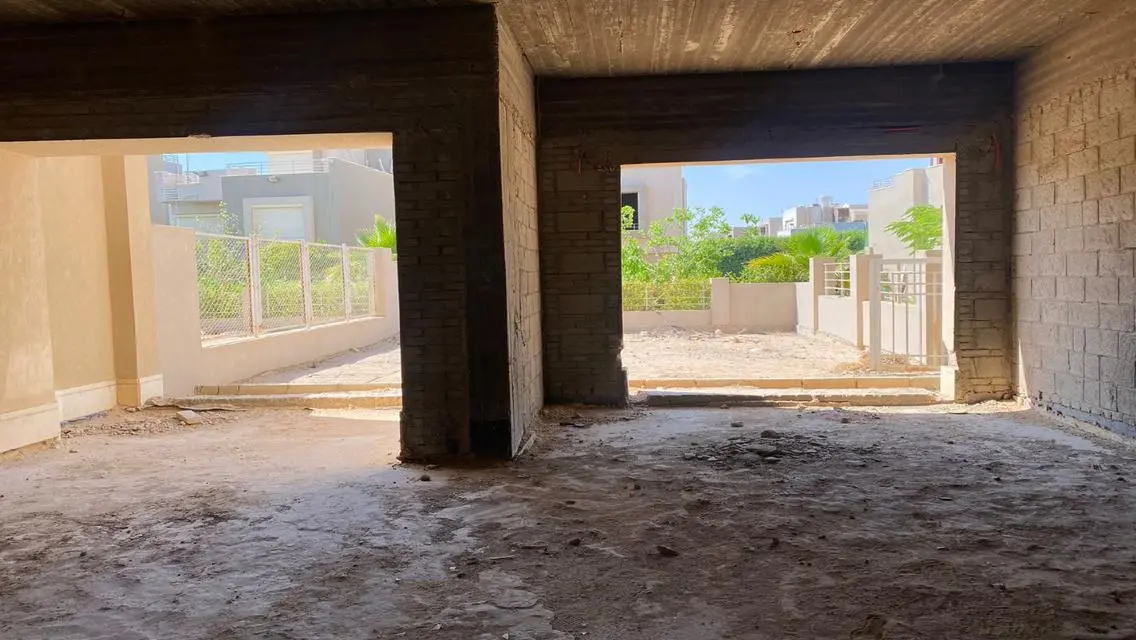 فيلا فاخرة مع حدائق خاصة وإطلالات ساحرة