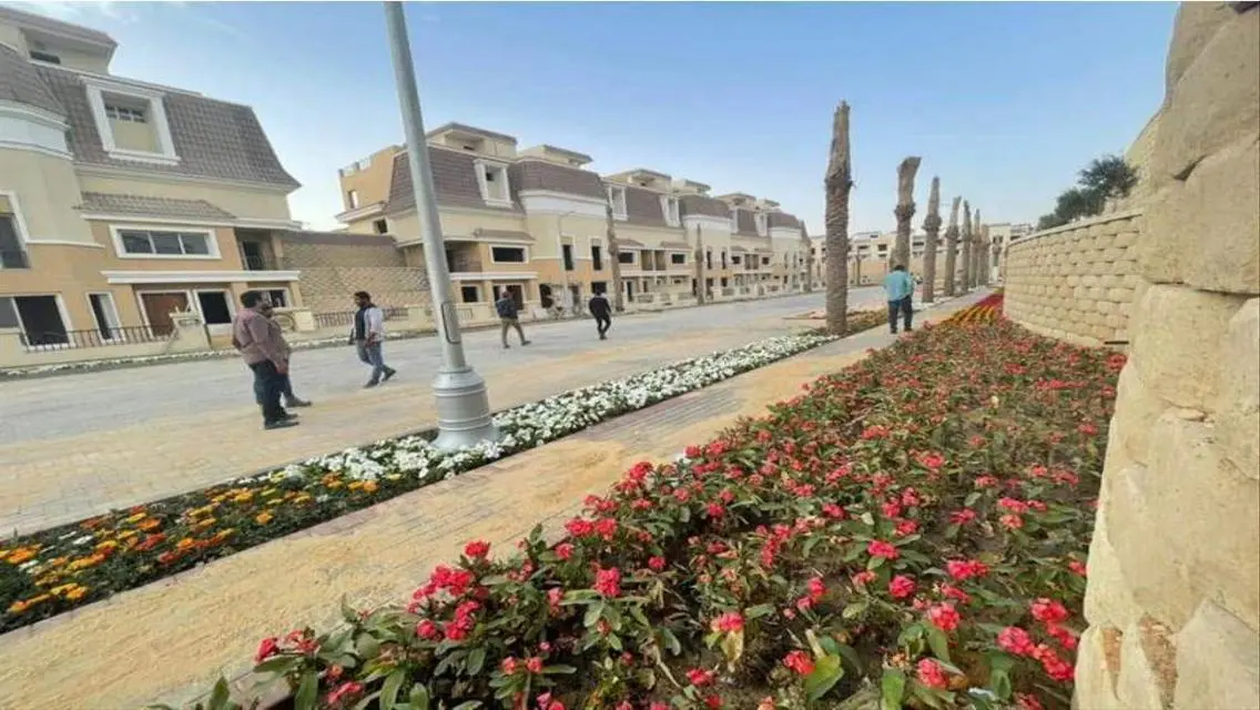 فيلا فاخرة للبيع في سراي