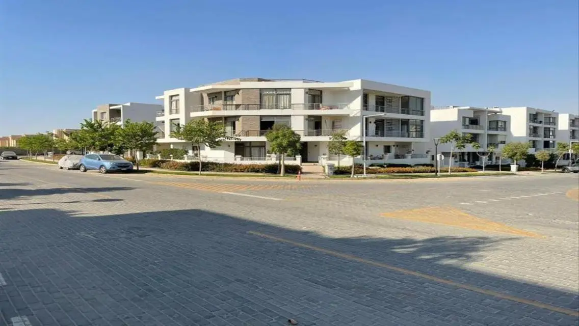 Luxury Apartment in Taj City
