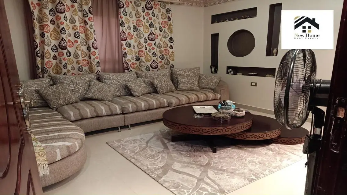 Luxury Villa with Private Garden and Pool in a Prime Location