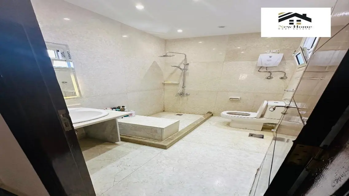 Luxury Villas with Spacious Layout - 5 Bedrooms and Private Pool