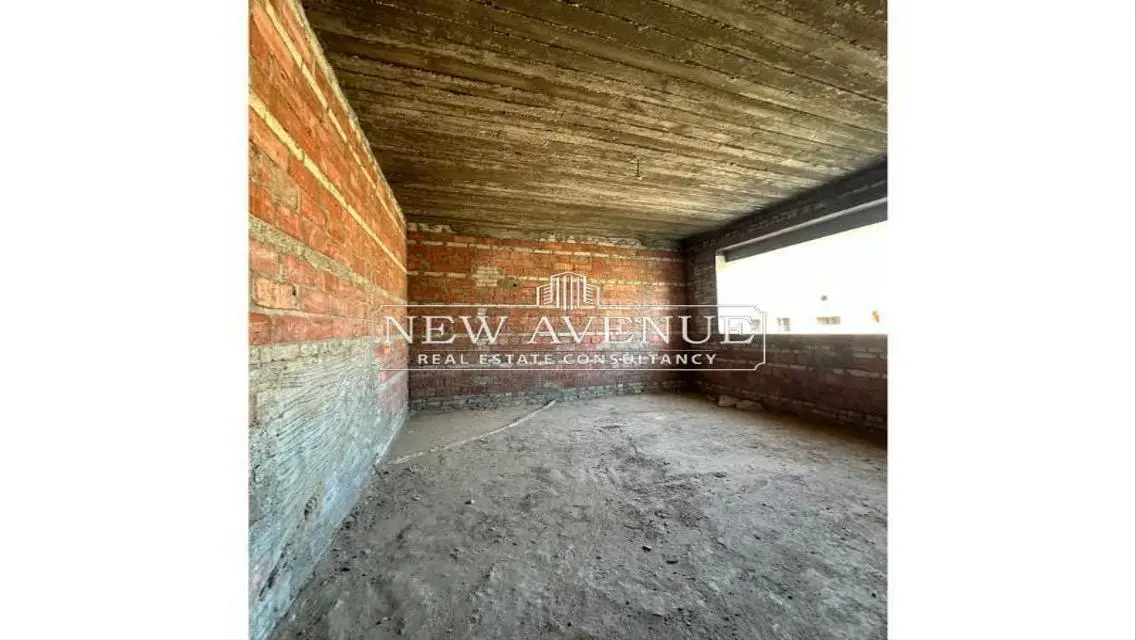 Luxury Apartment with Spacious Area and Stunning View