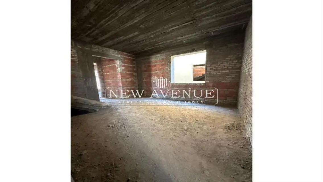 Luxury Apartment with Spacious Area and Stunning View