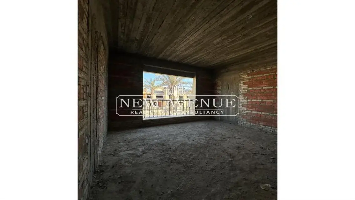 Luxury Apartment with Spacious Area and Stunning View