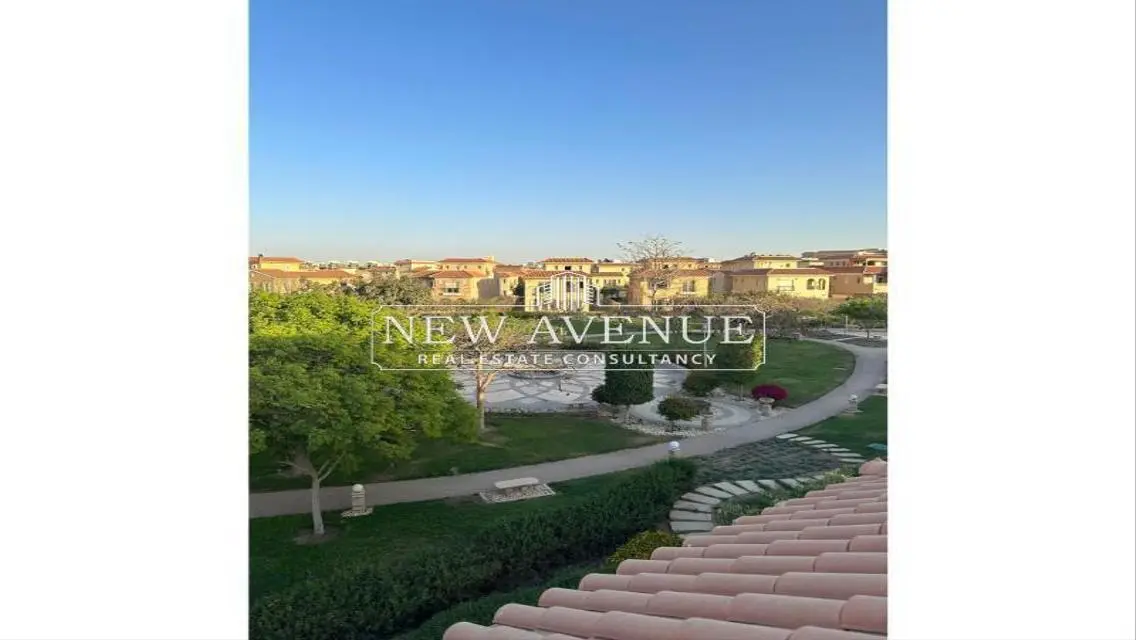 Luxury Penthouse in Hyde Park - New Cairo