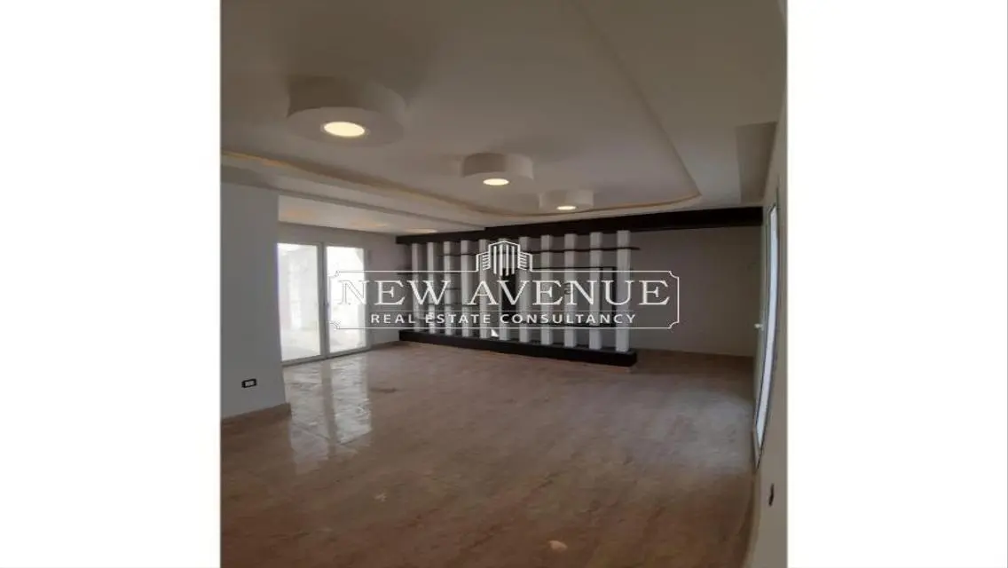 Luxury Apartment for Sale of 300 Square Meters in Prime Location