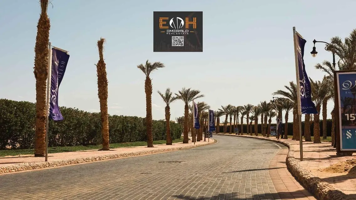 شقة فاخرة مع شرفة وإطلالات رائعة