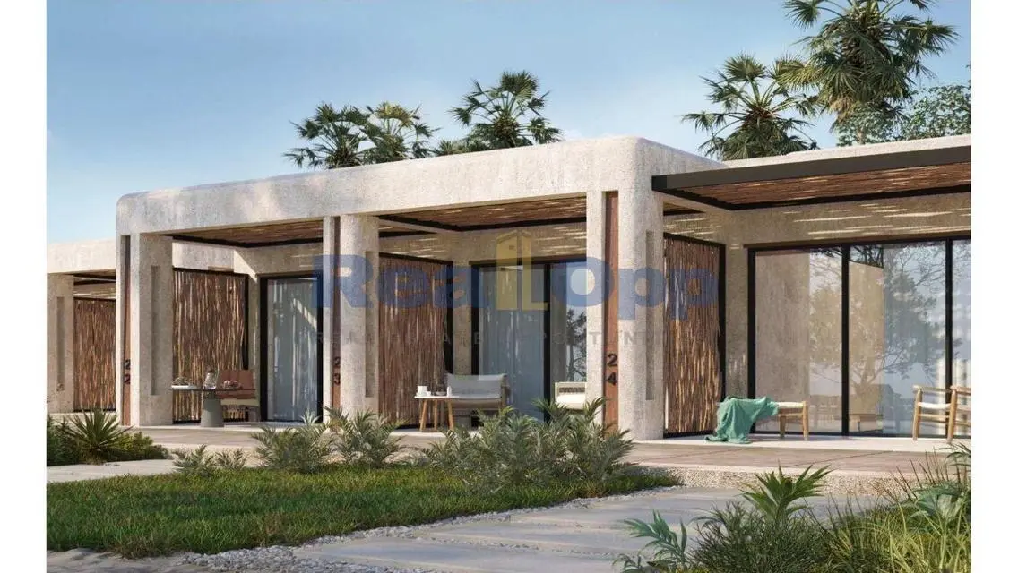 Luxury Apartment with Pool and Private Garden