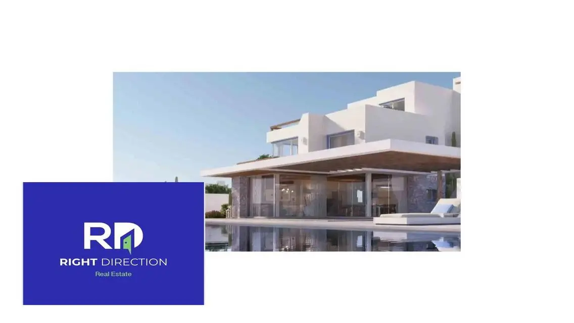 Stunning Villa for Sale with Lake View