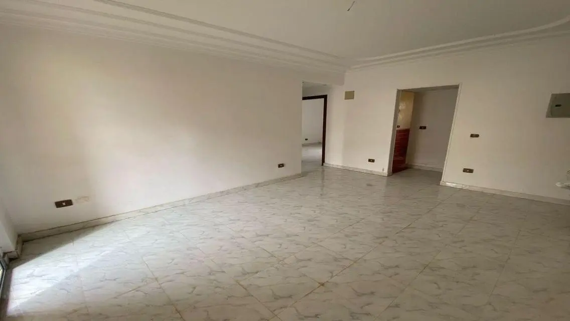 شقة فاخرة مع إطلالة رائعة ومرافق متميزة