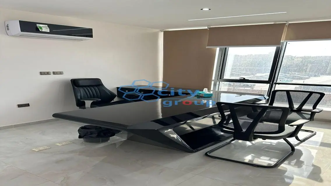 Luxury Apartment with 350 sqm in the Heart of the City