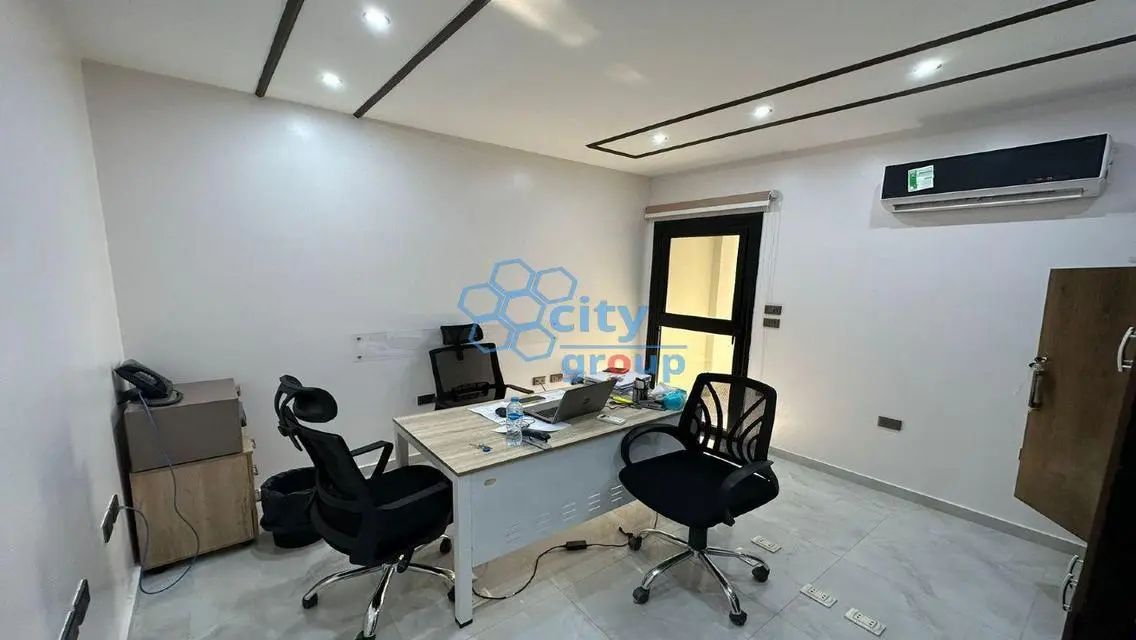 Luxury Apartment with 350 sqm in the Heart of the City