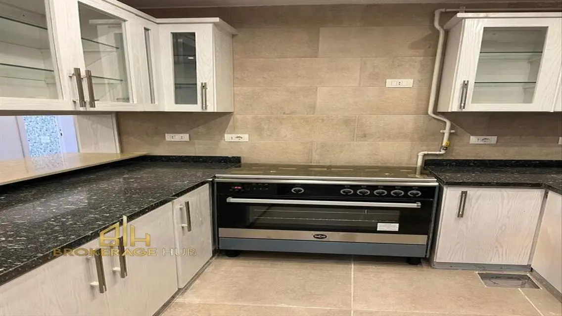 An apartment for rent in a  location Eastown ,