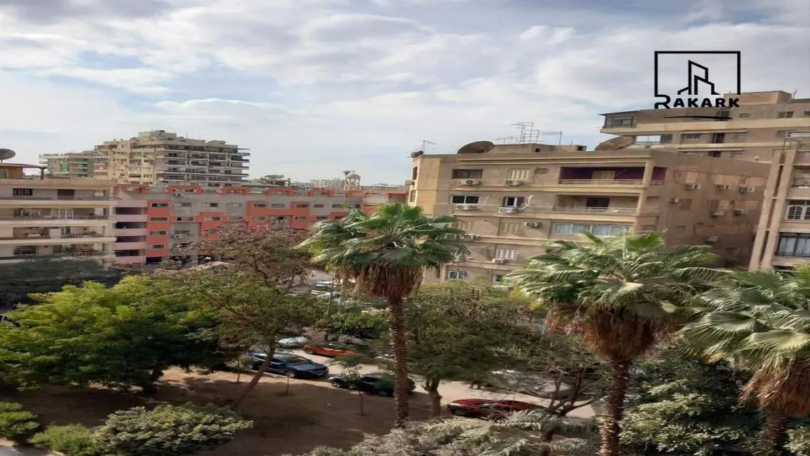 شقة للايجار في مصر الجديدة 350م في ش عمار بن ياسر