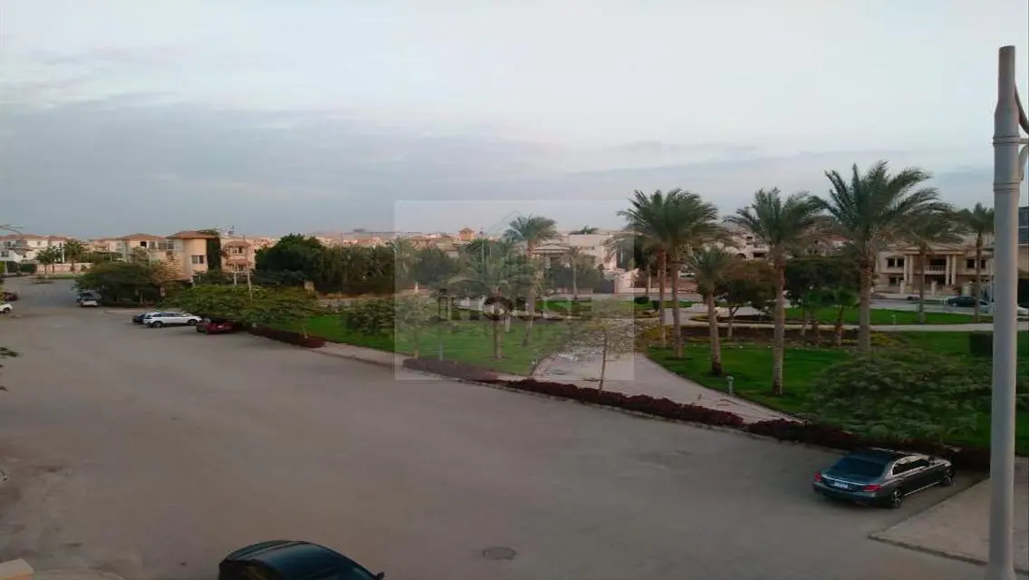 فيلا مميزة للايجار في رويال ستي