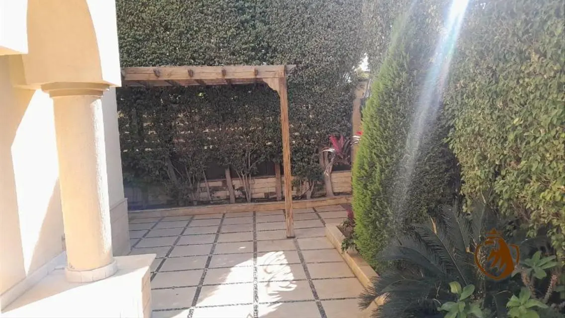 للبيــع بالـرحـاب هيـلـز فيــلا تويــن نمــوذج J