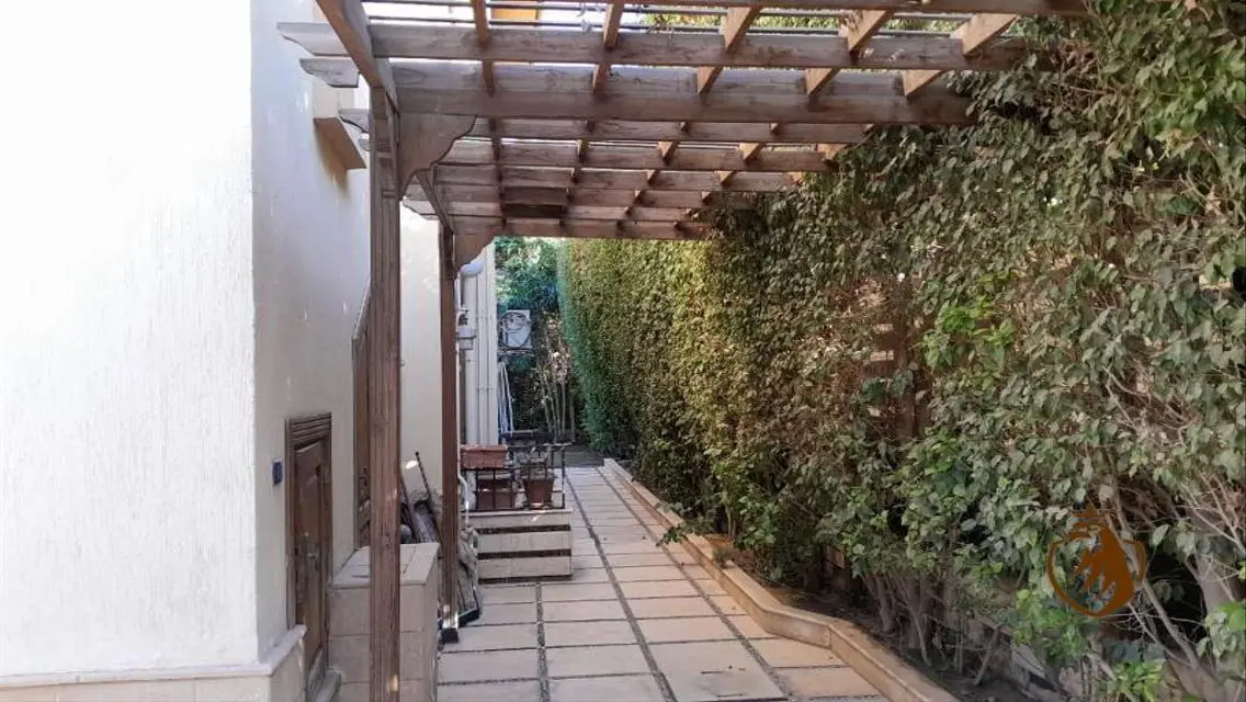 للبيــع بالـرحـاب هيـلـز فيــلا تويــن نمــوذج J