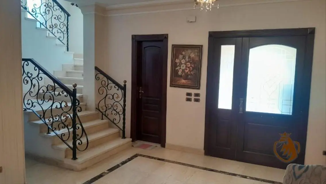 للبيــع بالـرحـاب هيـلـز فيــلا تويــن نمــوذج J