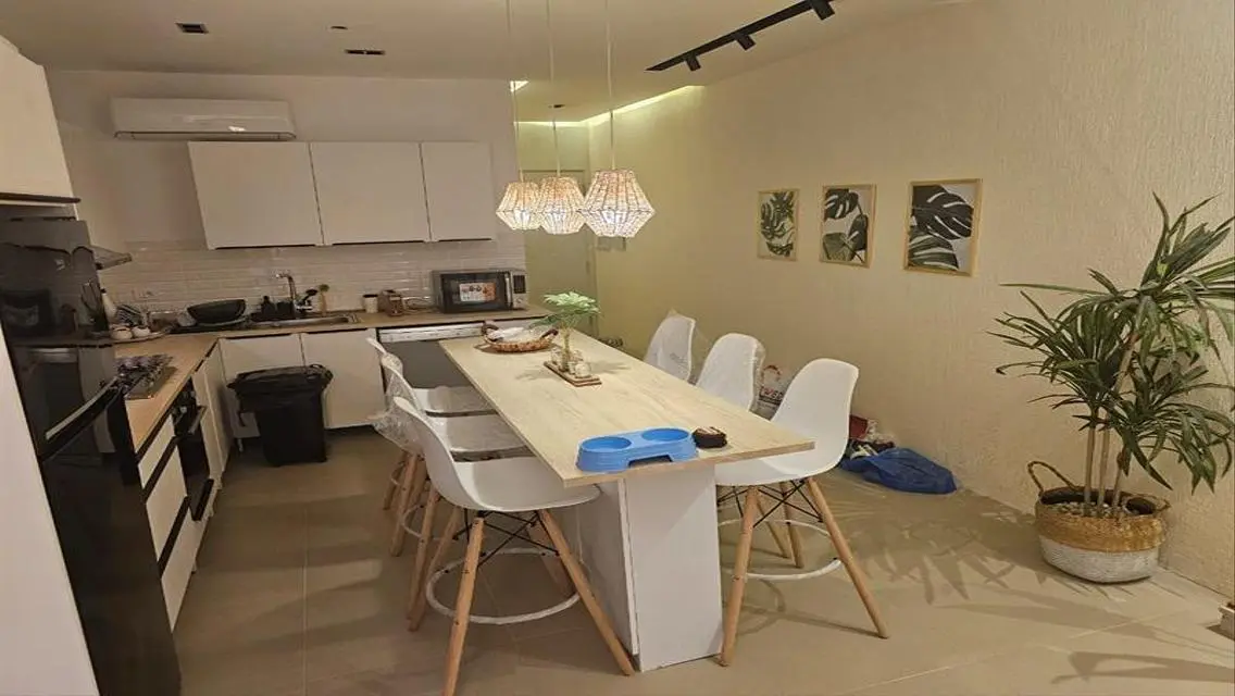 For Rent Prime location Ground Chalet in Seashell