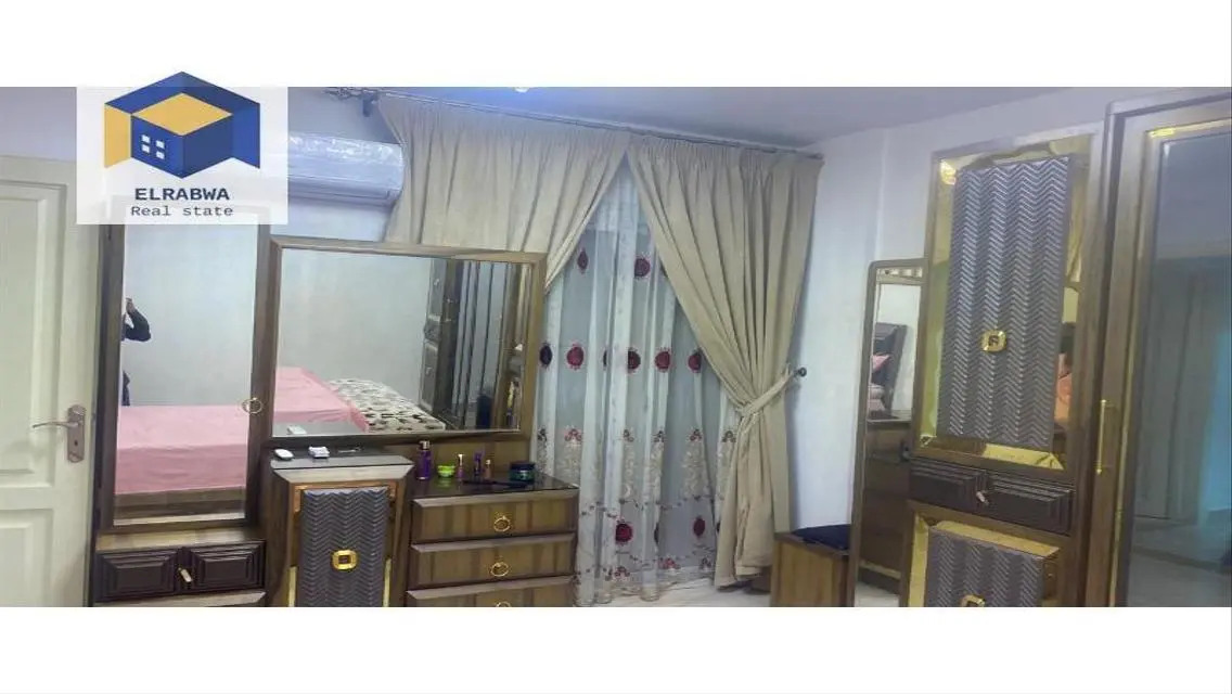 فرصه للبيع بسعر مغري بالفرش والاجهزة
