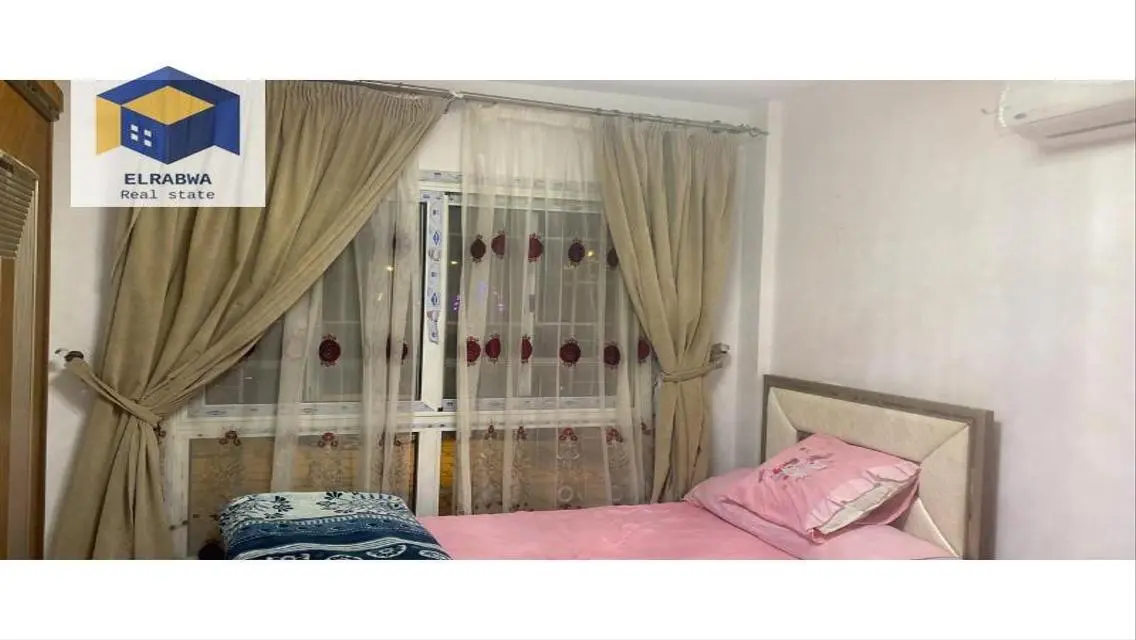 فرصه للبيع بسعر مغري بالفرش والاجهزة