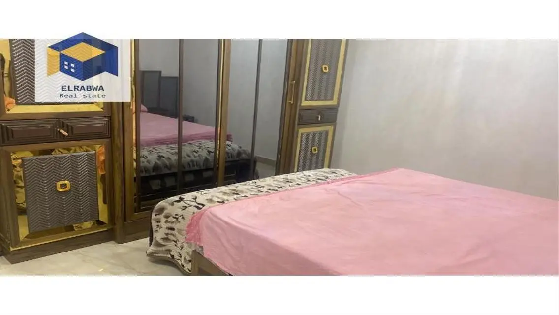 فرصه للبيع بسعر مغري بالفرش والاجهزة