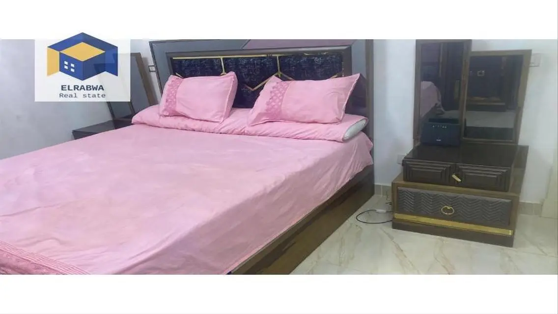 فرصه للبيع بسعر مغري بالفرش والاجهزة