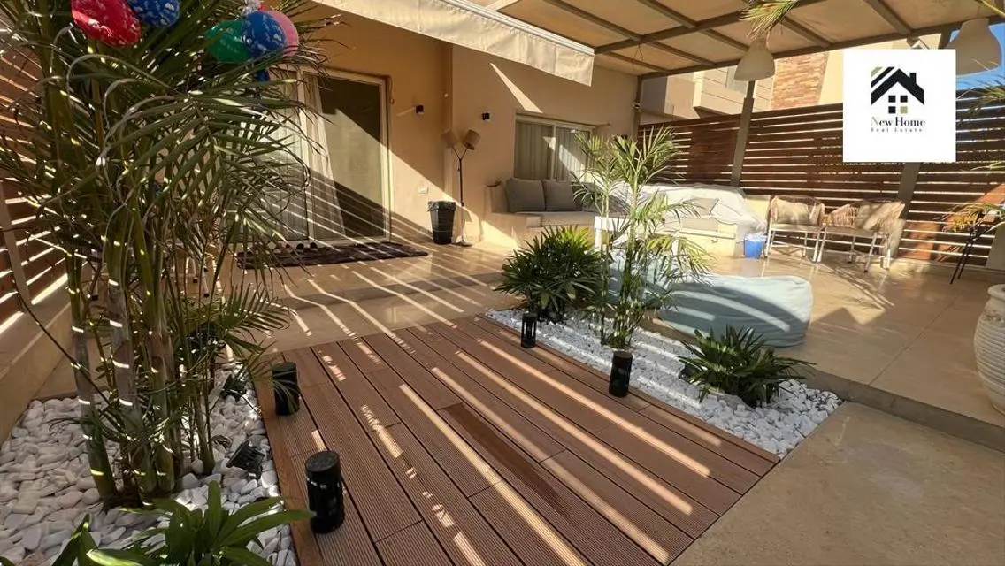 أي فيلا 220 م + 50 م في كمبوند رايوس أكتوبر بارك