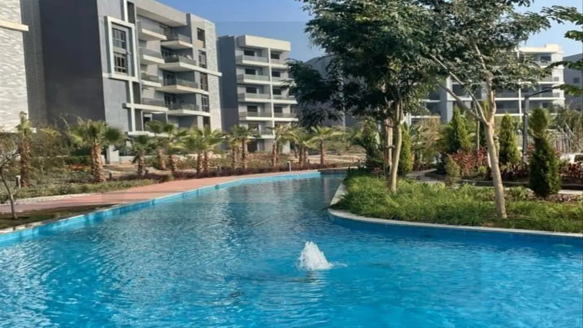 Duplex 180m for sale in front of the pyramids