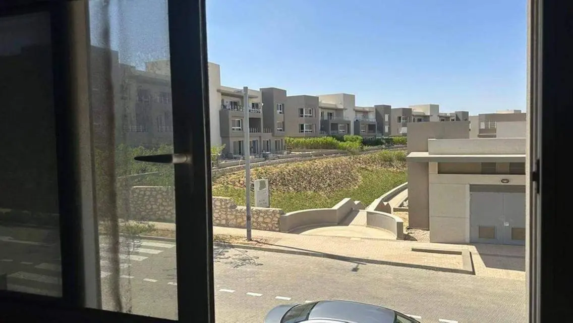 توين هاوس للبيع استلام فوري بجانب الجريا والربوة .