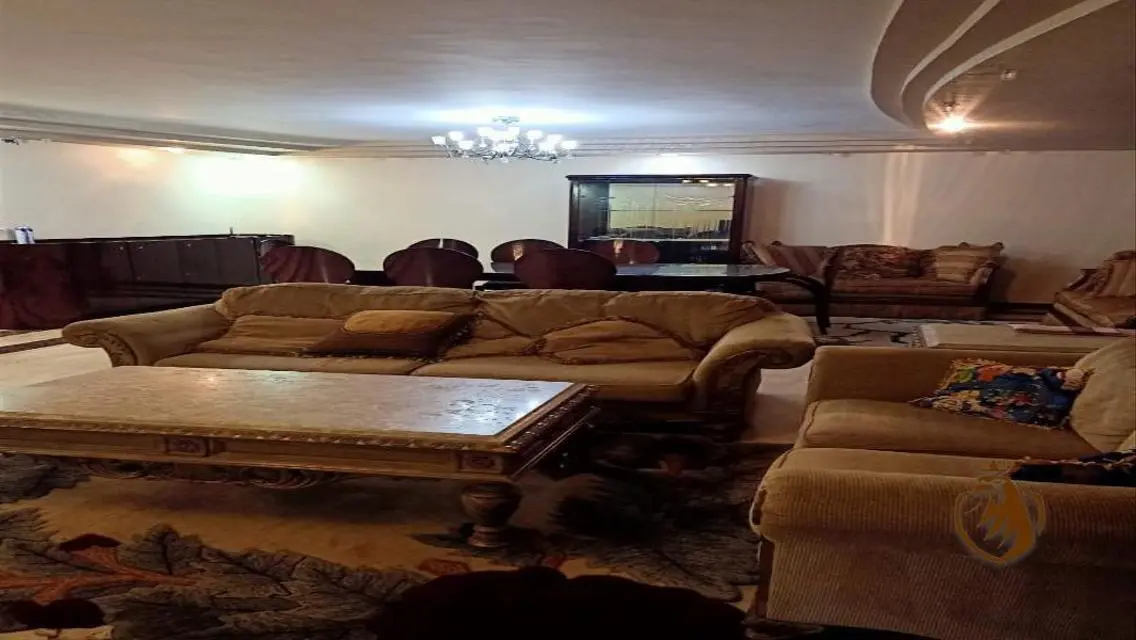 للبيع 225 م علي اطلالة رائعة بالرحاب