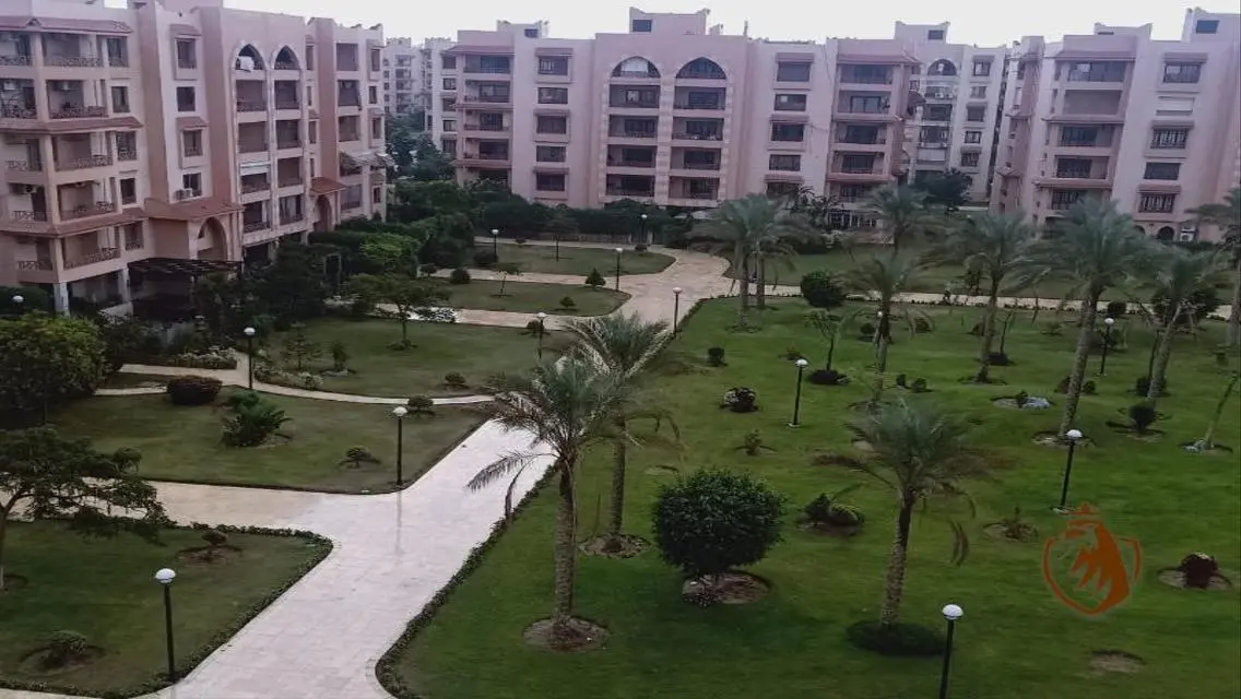 للبيع 225 م علي اطلالة رائعة بالرحاب