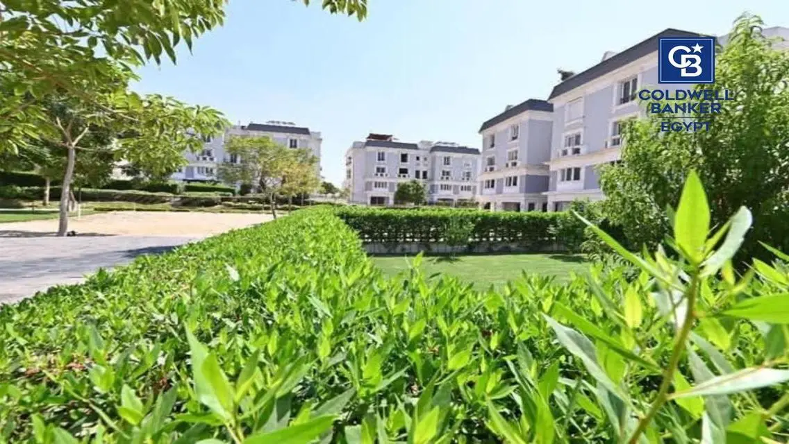 I Villa Roof Resal With a Prime Location Ln Aliva