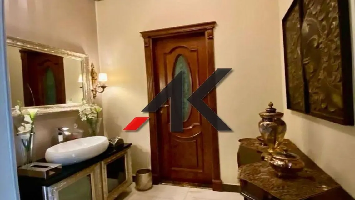 فيلا مميزة كاملة التشطيب للبيع في حياه ريزيدنس