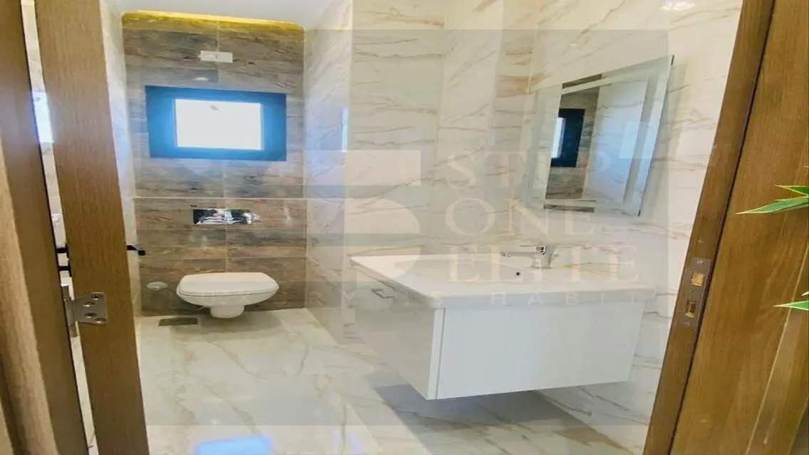 Fully finished apartment in Montenapoleone