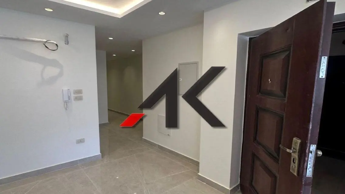 Finished Apartment in Mountain View Hyde Park