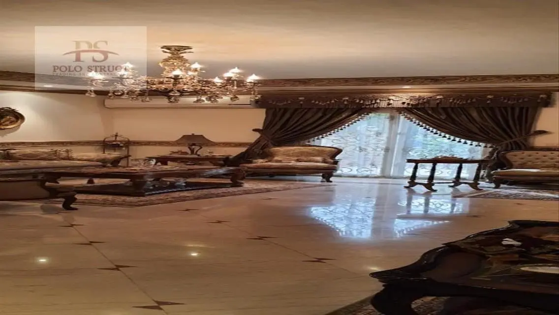 للبيع فيلا ٥٧٦متؤ تشطيب سوبر لوكس موقع مميز