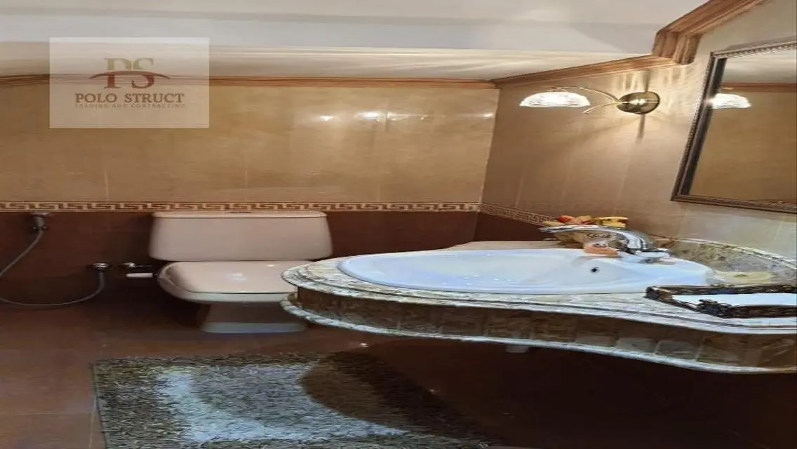 للبيع ميدل تاون هاوس ٢٦٠متر تشطيب سويرا لوكس