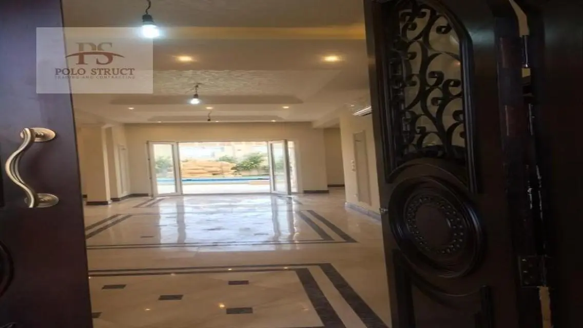 للبيع فيلا ٨٧٠متر - سوبر لوكس تشطيب-حمام سباحة