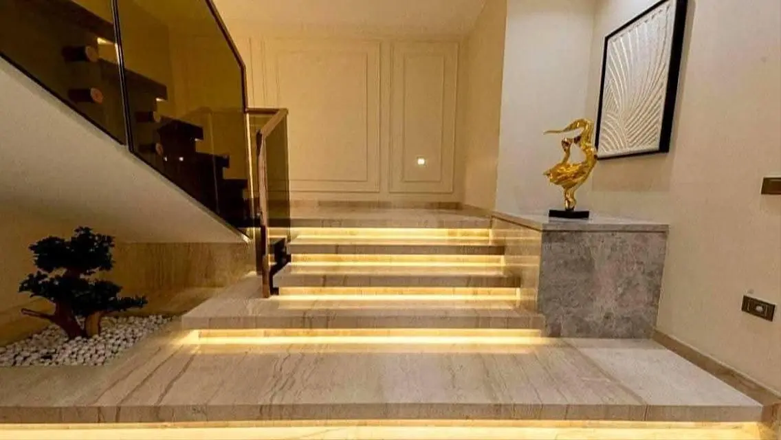 Villa  1800 m with furniture _New Cairo