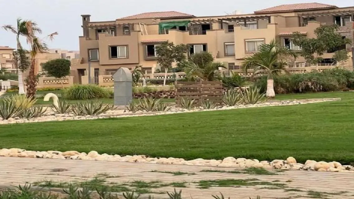 فيلا1460 م  في كمبوند  pk1 بالم هيلز قطاميه
