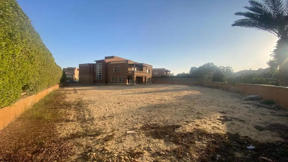 Villa 1200 m In bellagio compound _North 90th